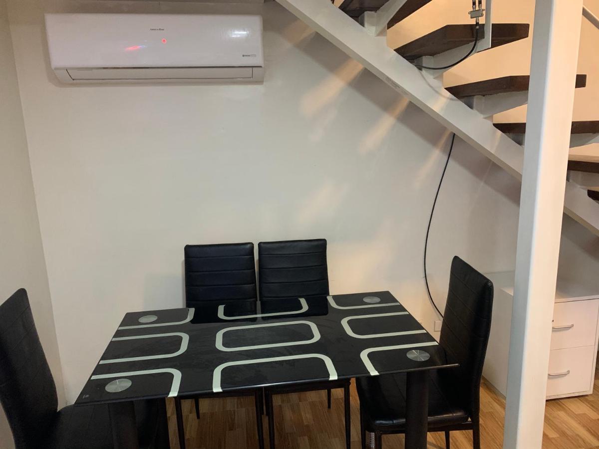 Club Ultima Cebu City Екстер'єр фото
